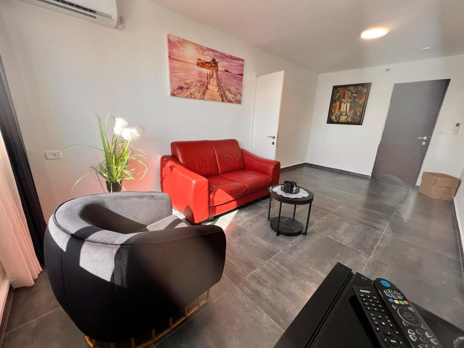 Elis Boutique Hotel Бат-Ям Екстер'єр фото