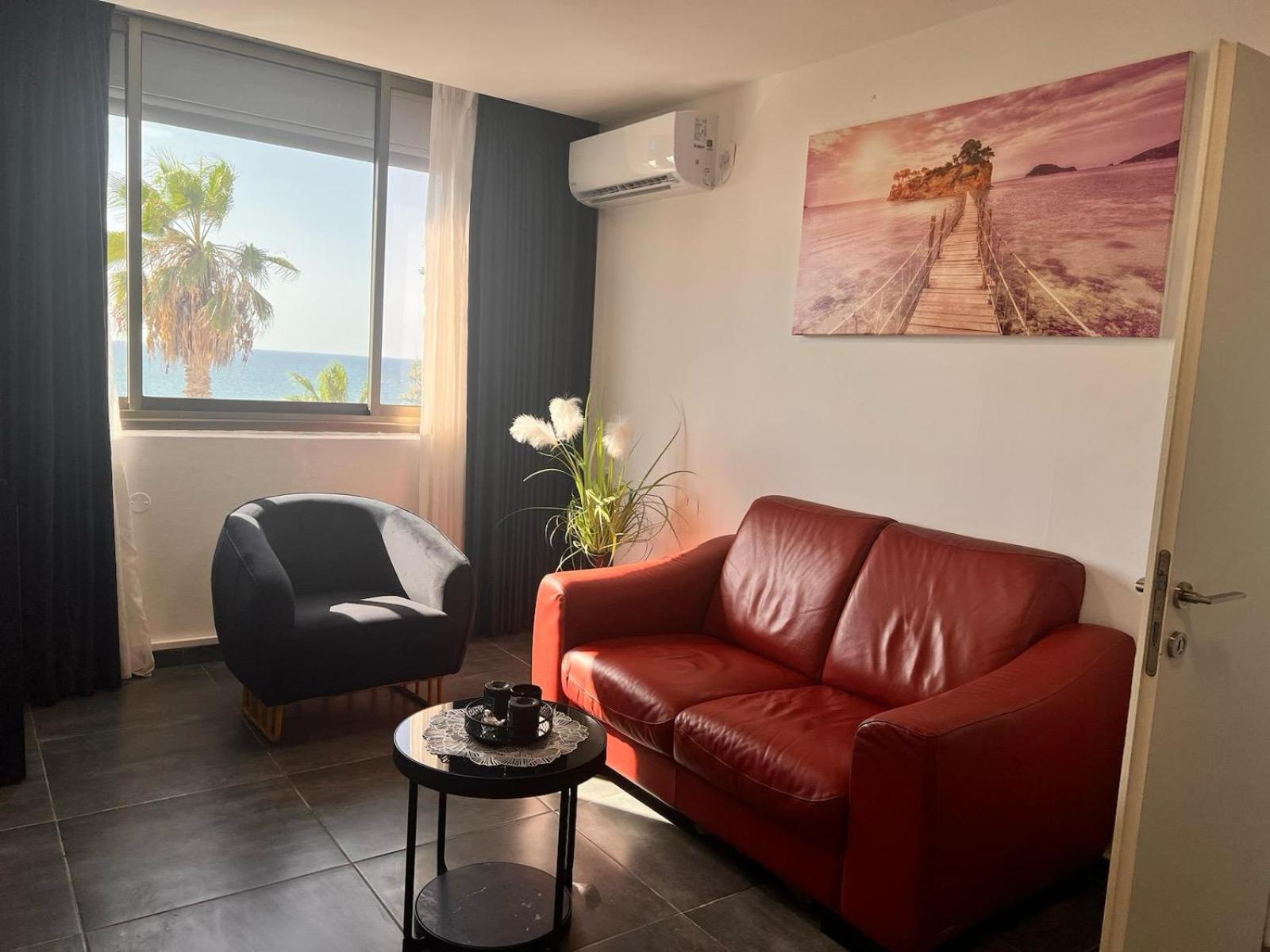 Elis Boutique Hotel Бат-Ям Екстер'єр фото