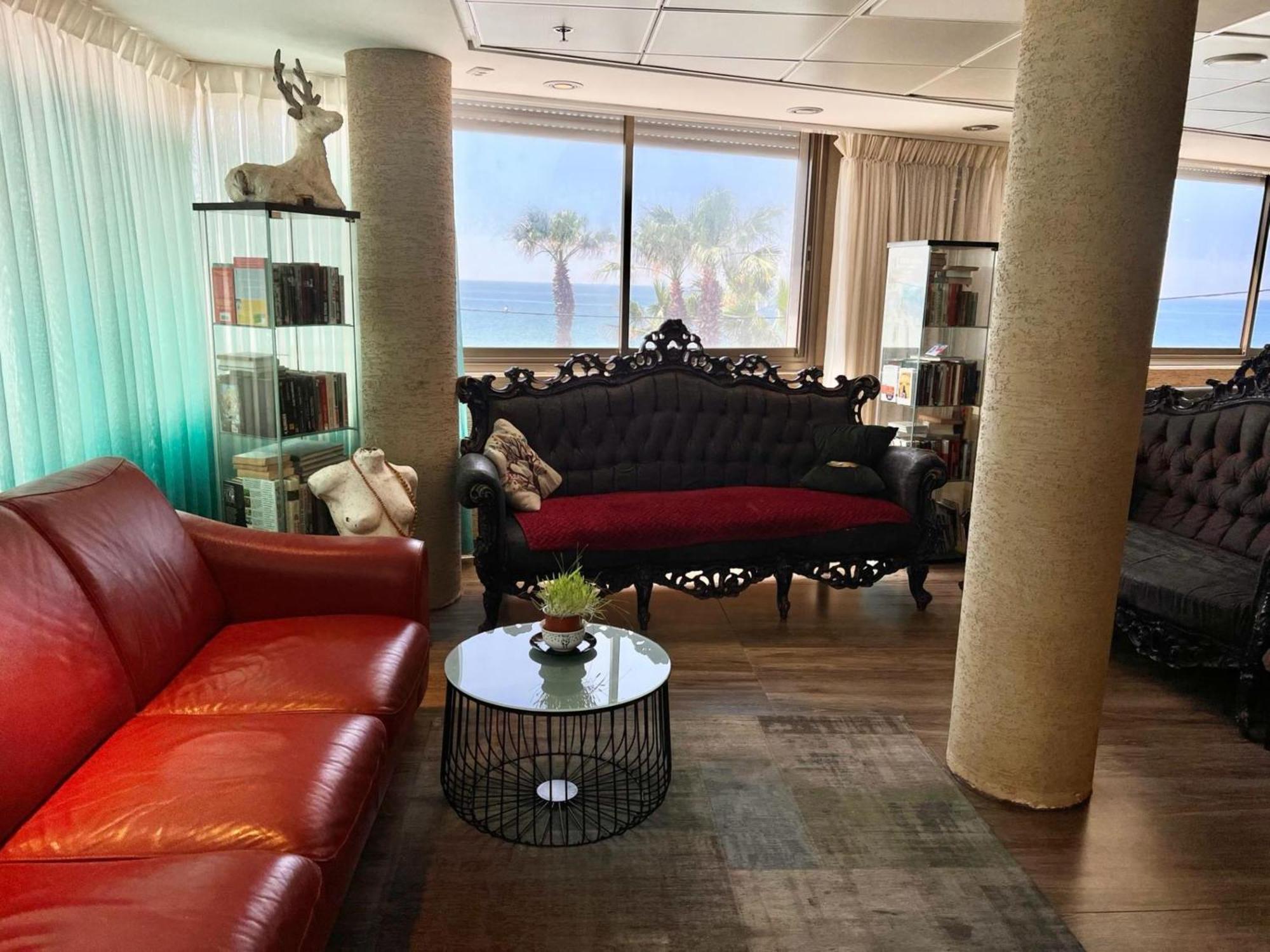 Elis Boutique Hotel Бат-Ям Екстер'єр фото