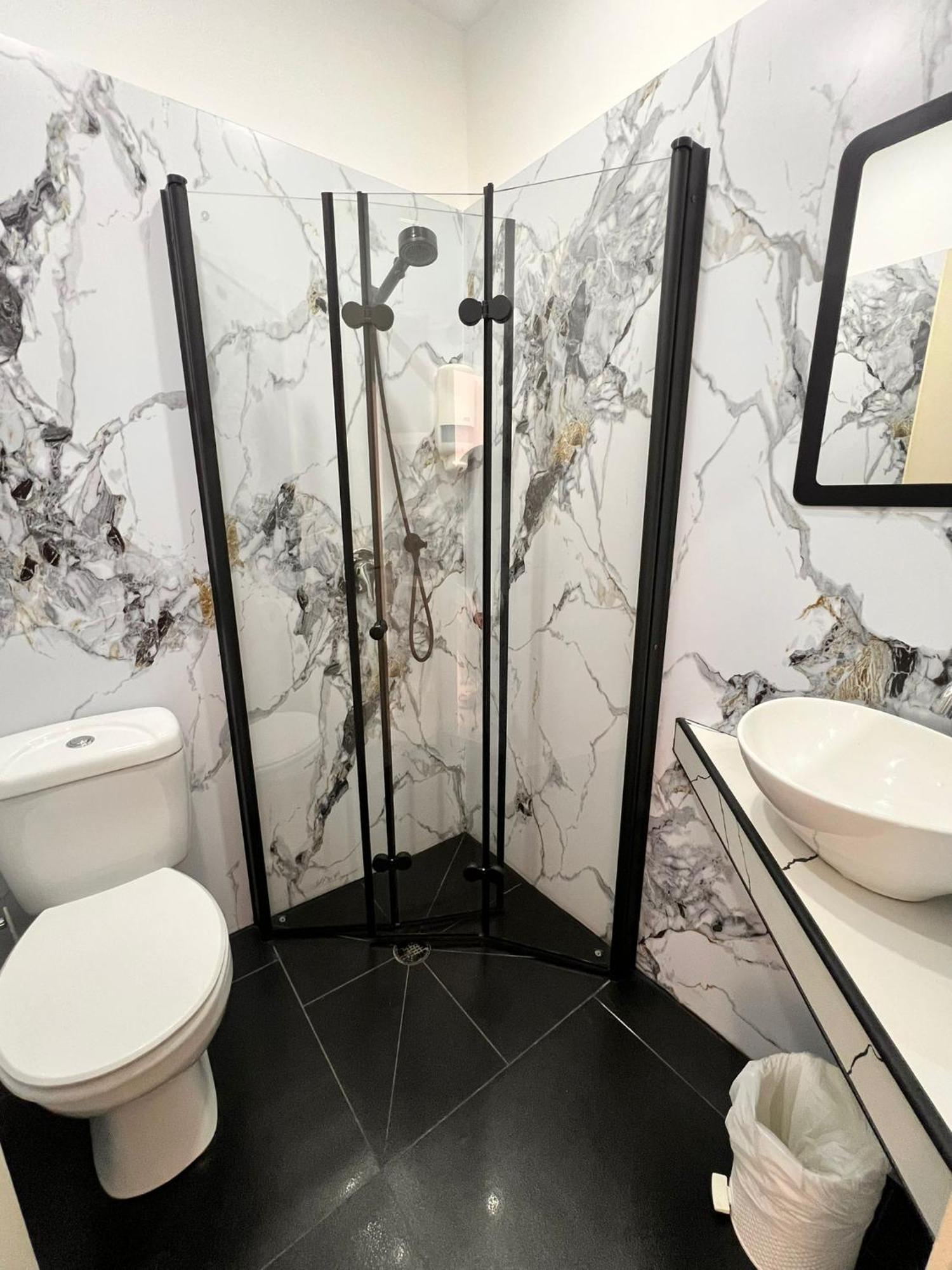 Elis Boutique Hotel Бат-Ям Екстер'єр фото