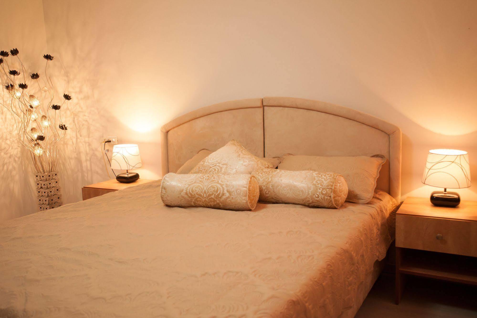Elis Boutique Hotel Бат-Ям Екстер'єр фото